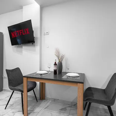 Adoorable, The Luxury Апартаменты