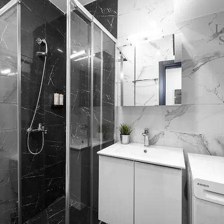 Adoorable, The Luxury