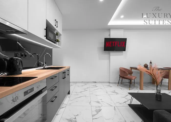 Adoorable, The Luxury